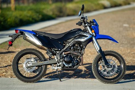 Kawasaki Klx Sm Review A Dozen Fast Facts