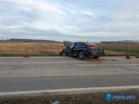 Foto Te Ka Prometna Sudarili Se Mazda I Bmw Ima Ozlije Enih