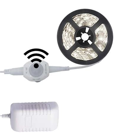 Banda Led Cu Senzor De Miscare V Adaptor Priza Lumina Rece M