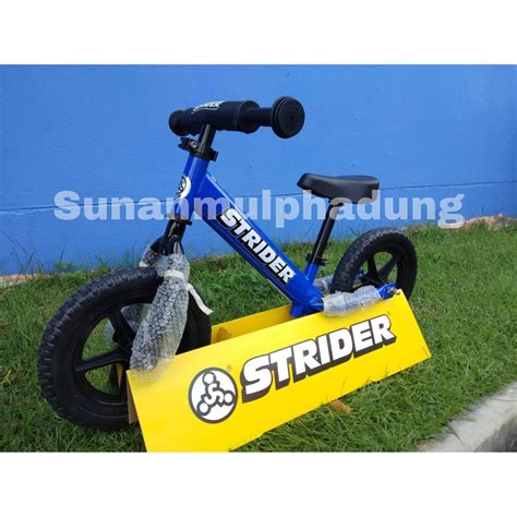 Strider Bike 12 Sport จักรยานฝึกทรงตัวเด็ก สีน้ำเงิน สินค้ามือ 2 Shopee Thailand