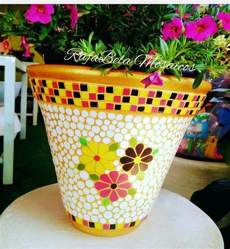 Pin By Ladi Da On Vasos Flower Pot Crafts Plant Pot Design Mosaic Art