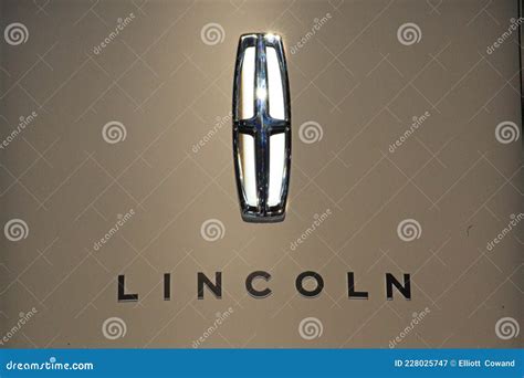 Lincoln Logo Emblem Signage Editorial Photography Image Of Automotive