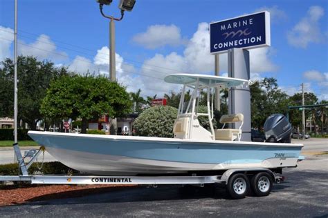 New 2020 Pathfinder 2400 Trs Bay Boat Boat For Sale In Vero Beach Fl