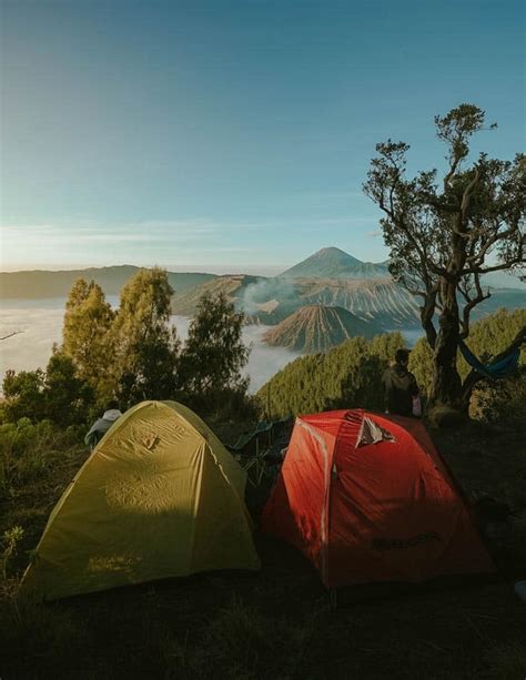 Paket-Camping-Gunung-Bromo-Kambing-Gunung-7 - JELAJAHNESIA.COM