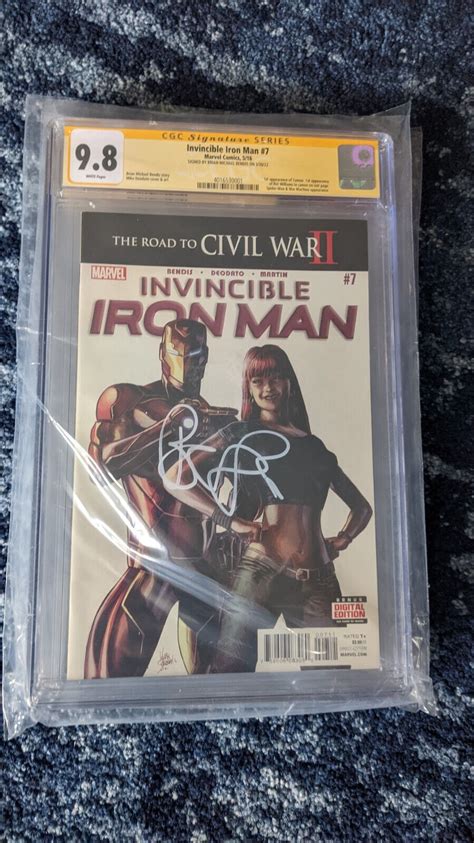 Invincible Iron Man 7 CGC 9 8 SS Brian MIchael Bendis First Riri