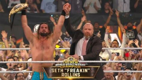 Seth Rollins Wins Wwe World Heavyweight Title At Night Of Champions