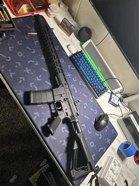 Literally just finished my very first rifle build! : r/ar15