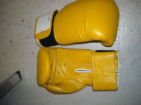 Boxing Gloves Yellow (Pairs) - Prop Hire and Deliver