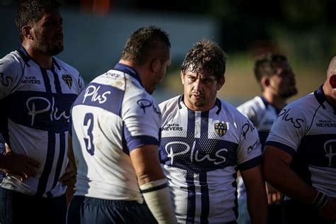 Une Minute D Applaudissements Sur Les Terrains De Pro D2 Et Top 14 En