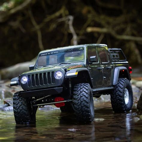 See It In Action Axial SCX10 III Jeep JT Gladiator RC Newb