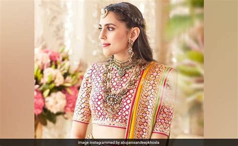 These photos of Shloka Mehta were taken viral after the marriage of Isha Ambani - JustNewsly