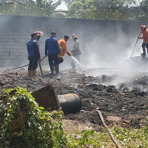 Kebakaran Lahan Kosong Di Desa Sepande Rt Rw Kecamatan Candi