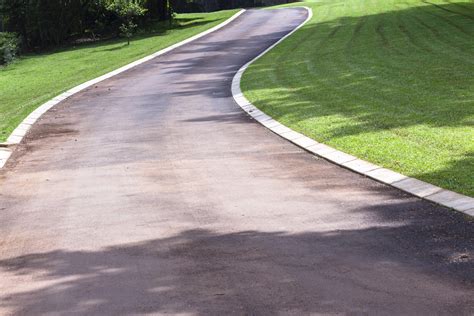 When Is The Best Time To Repave Your Driveway