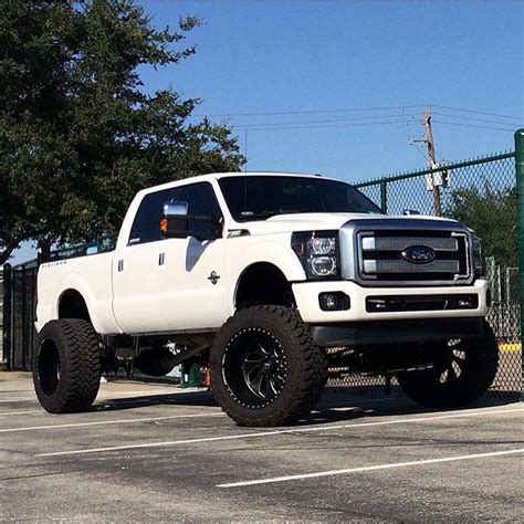 Ford F350 Powerstroke Lifted Jacked 4x4 Offroad Modified With