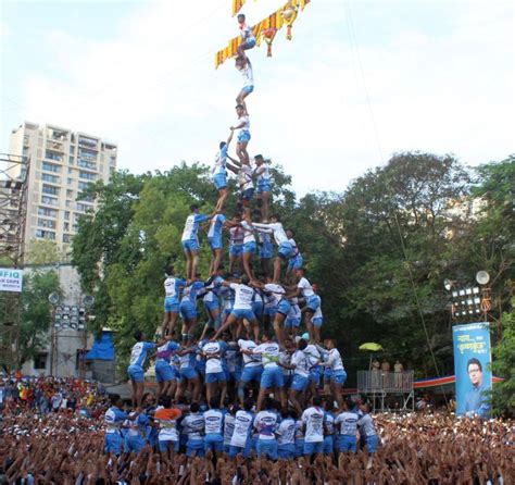 Dahi Handi Gets Sport Tag In Maha Govindas To Get Jobs