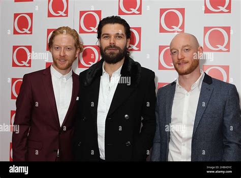 James johnston biffy clyro hi-res stock photography and images - Alamy