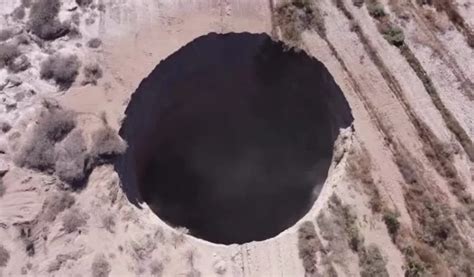 Vídeo Buraco gigante aparece no Atacama Portal Barelândia