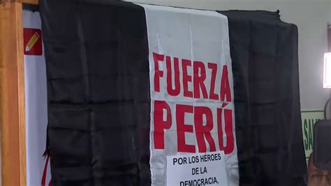 30 años de la Constitución 1993 arengas banderas de luto y otros