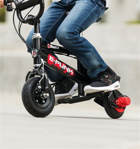 Ride Like The Wind With Razor E Punk Electric Micro Bike The Toy Insider