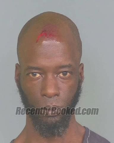 Recent Booking Mugshot For Leon Jalmark Davis In Manatee County Florida