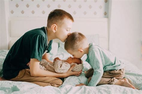 Братики и сестричка | Старшие братья и сестры, Малыши, Фотосессия