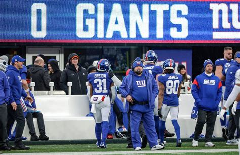 Giants’ defense embarrassed by Jalen Hurts, Eagles in most lopsided ...