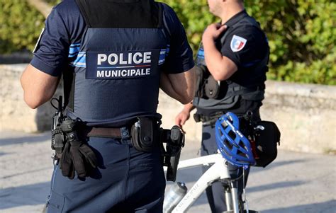 Pourquoi Les Policiers Municipaux Font Ils La Grève Des Pv