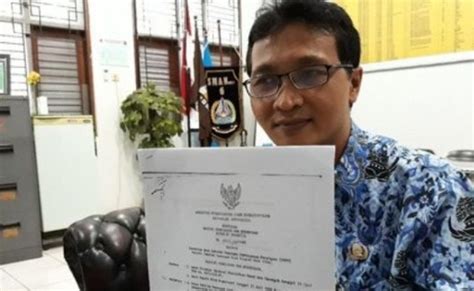 Polisi Tangkap Seorang Pria Yang Diduga Menyebarkan Ijazah Palsu