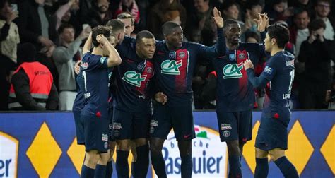 Le Psg Sacr Champion De France