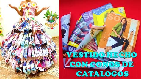 Vestido de reciclaje hecho con Conos de papel Catálogo o Revistas