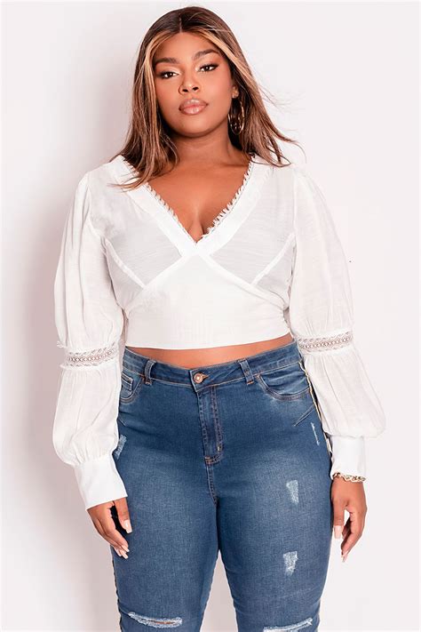 Blusa Plus Size Manga Longa Detalhe Renda Vk Moda Plus Size