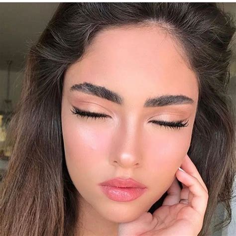 ♥️ в Instagram: «Шикарно, я считаю 😍😍😍» | Техники макияжа, Яркий макияж ...