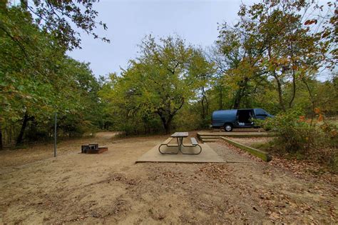 Camping Cooper Lake State Park - Texas - Neon Bison