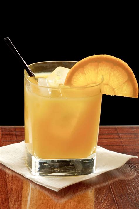 Screwdriver Drink Recipe | Mix That Drink