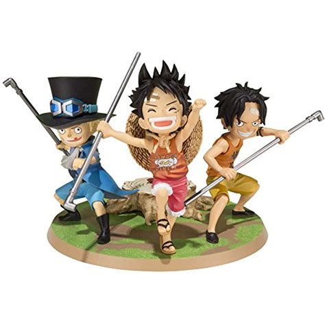 TAMASHII NATIONS Bandai Luffy & Ace & Sabo A Promise of Brothers One