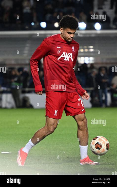 Luis D Az Of Liverpool Fc Warms Up Prior To The Uefa Europa League