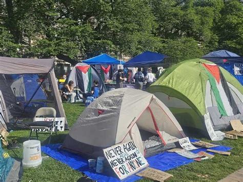 Slog AM More Than 16 000 Homeless In King County Anonymous Donor Against Nude Beach Revealed