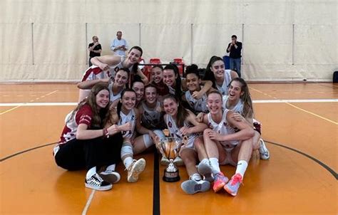 F4 CVNR Junior Fundación 5 11 y Unibasket Logroño campeones