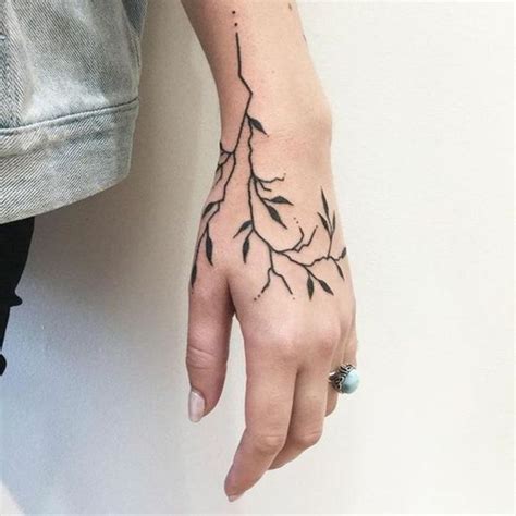 1001 Ideas De Tatuajes En La Mano Y Sus Significados Tatuajes En La