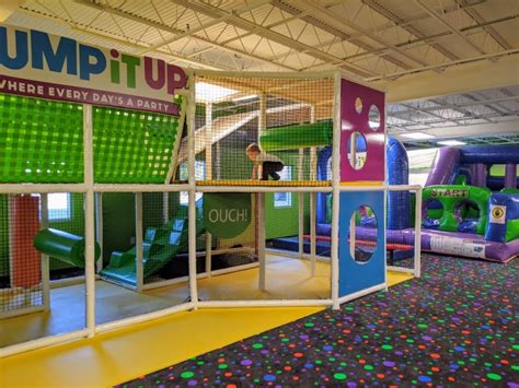 Pump It Up: Bounce House and Party Room - Raleigh Tot Spots