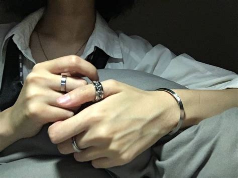 Pin by A R I S on Hands & fingers | Hand reference, Pretty hands, How ...