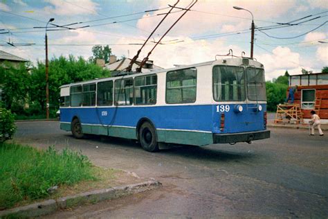Тверь, ЗиУ-682Г10 № 139; Тверь — Тверской троллейбус в начале 2000-х гг ...