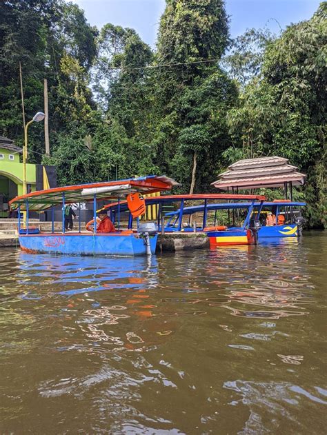 Situ Lengkong Wisata Sejarah Dan Religi Di Panjalu Kumparan