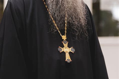 Un Mirean Ia La Rost Conducerea Arhiepiscopiei Pentru C La O M N Stire