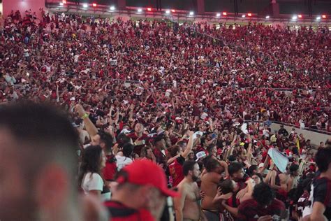 Flamengo campeão da Libertadores veja festa da torcida pelo Brasil