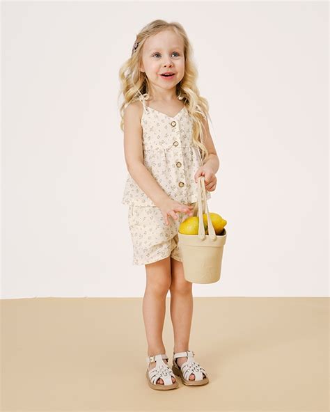 Шорты из хлопка для девочки Молочный на 104 от 3 до 4 лет – купить по ...