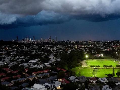 Brisbane Weather Lightning Storm Lights Up Sky As Heatwave Continues The Courier Mail