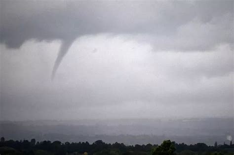 Tornado warning issued in London as strong winds forecast across UK ...