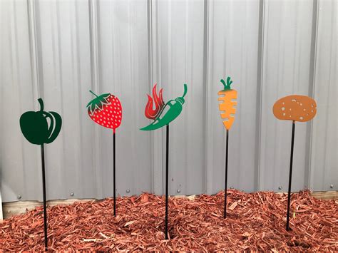 Metal Fruit & Vegetable Garden Markers | Etsy