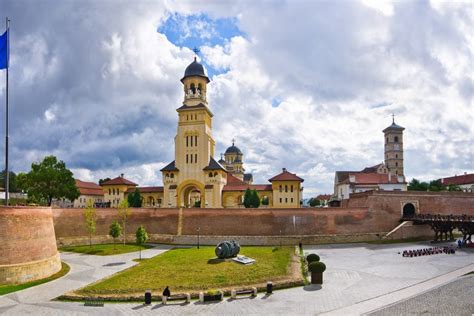 Targul De Fete Muntele Gaina Sibiu Alba Iulia Muzeul Aurului De La Brad